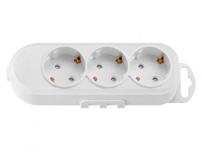 Розетка 3-ая переносная (с/з, 16А, 250В, з/ш) белая, BYLECTRICA (с креплением к стене)
